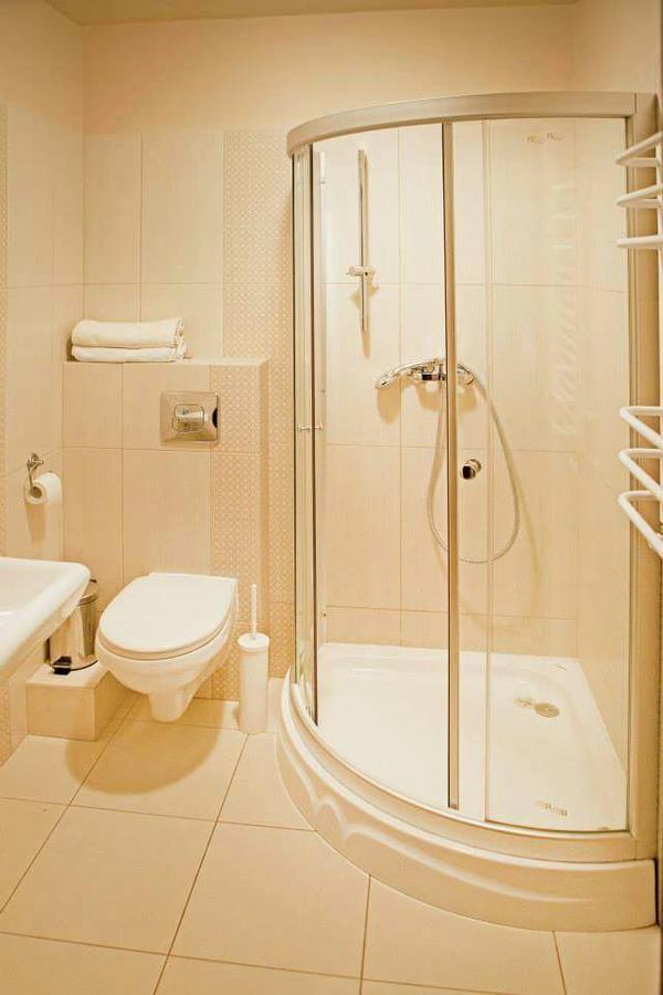 Bialy Kruk Hotel Starogard Gdański Buitenkant foto