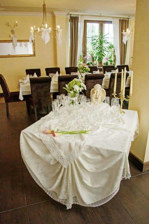 Bialy Kruk Hotel Starogard Gdański Buitenkant foto